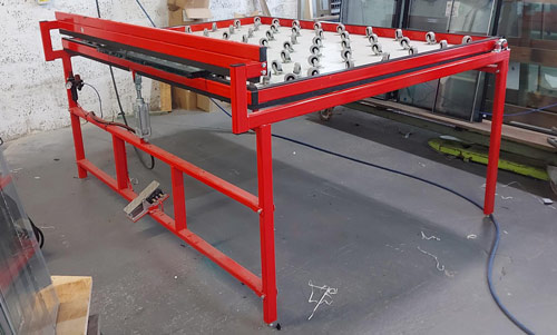 hot melt table for sealed glass units